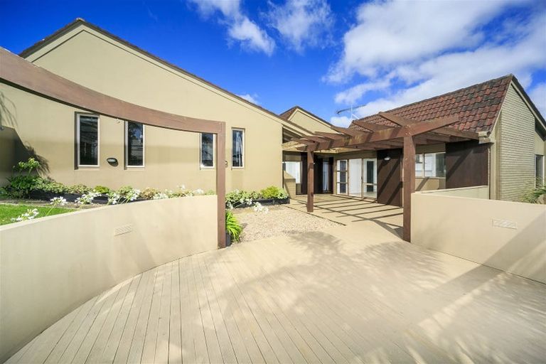 Photo of property in 14 Galaxy Drive, Mairangi Bay, Auckland, 0630