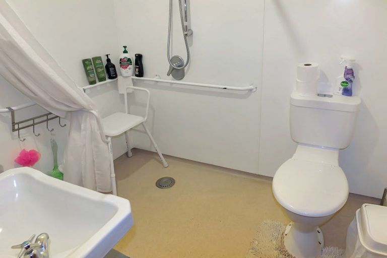 Photo of property in 52a Futter Street, Foxton, 4814