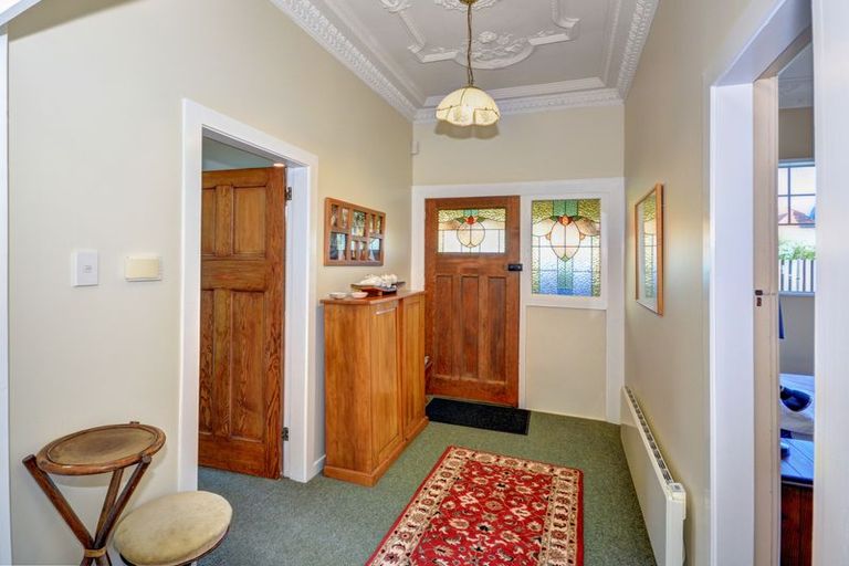 Photo of property in 11 Hargest Crescent, Saint Kilda, Dunedin, 9012