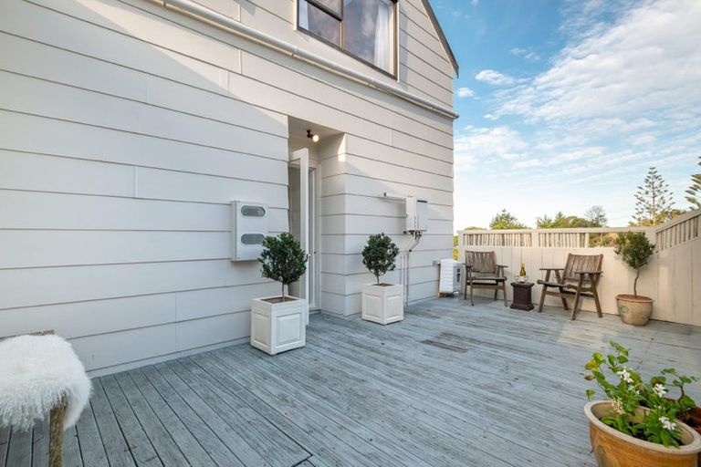 Photo of property in 1/163 Oaktree Avenue, Browns Bay, Auckland, 0630