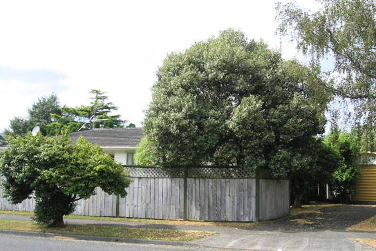 Photo of property in 2 Michigan Crescent, Totara Park, Upper Hutt, 5018