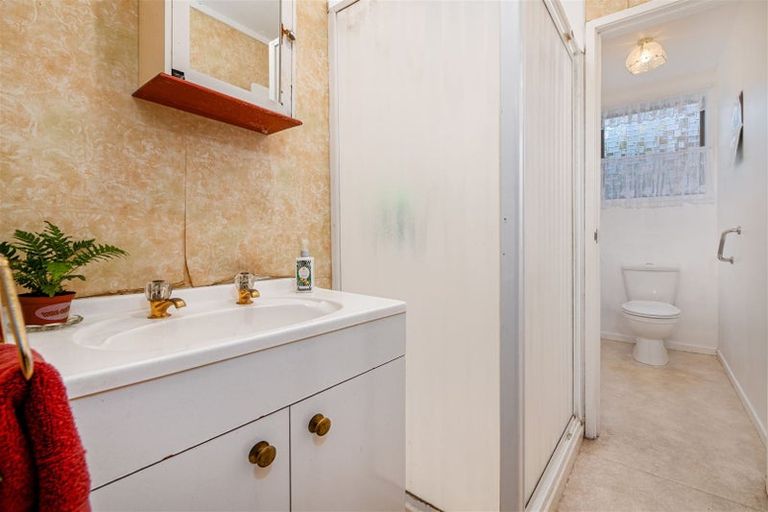 Photo of property in 5/44 Sunnyside Road, Sunnyvale, Auckland, 0612