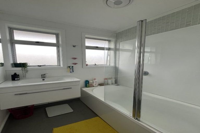 Photo of property in 42 Conclusion Street, Ascot Park, Porirua, 5024