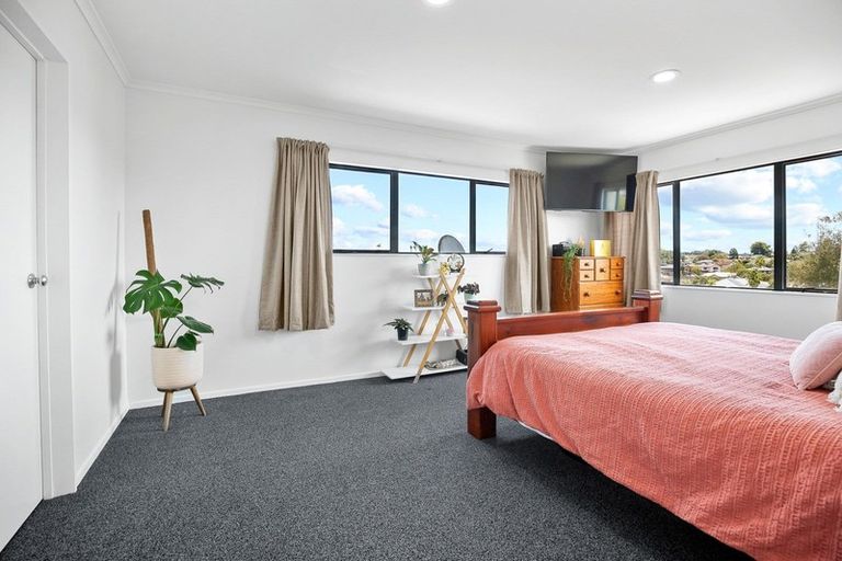 Photo of property in 43 Western Heights Drive, Western Heights, Hamilton, 3200