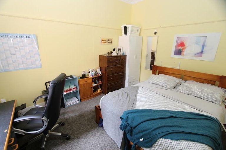 Photo of property in 33 Clyde Street, Roseneath, Port Chalmers, 9023