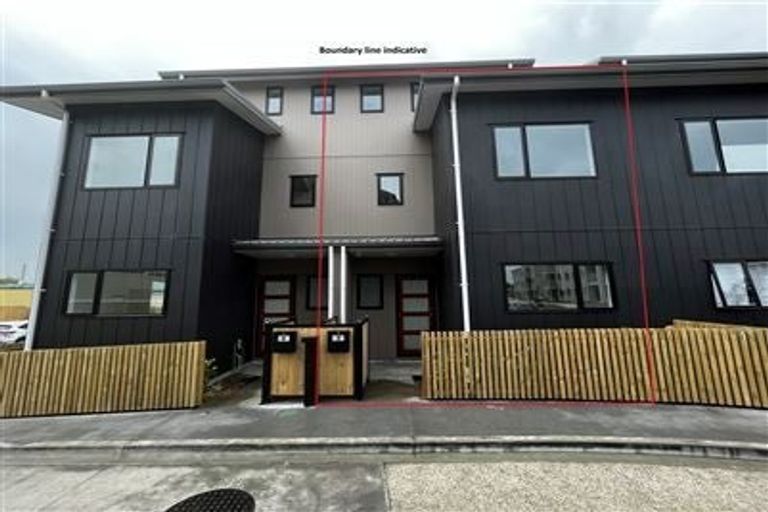 Photo of property in 39 Eileen Newey Place, Henderson, Auckland, 0612