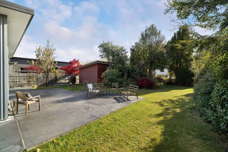 Photo of property in 32 Sylvan Street, Lake Hayes, Queenstown, 9304