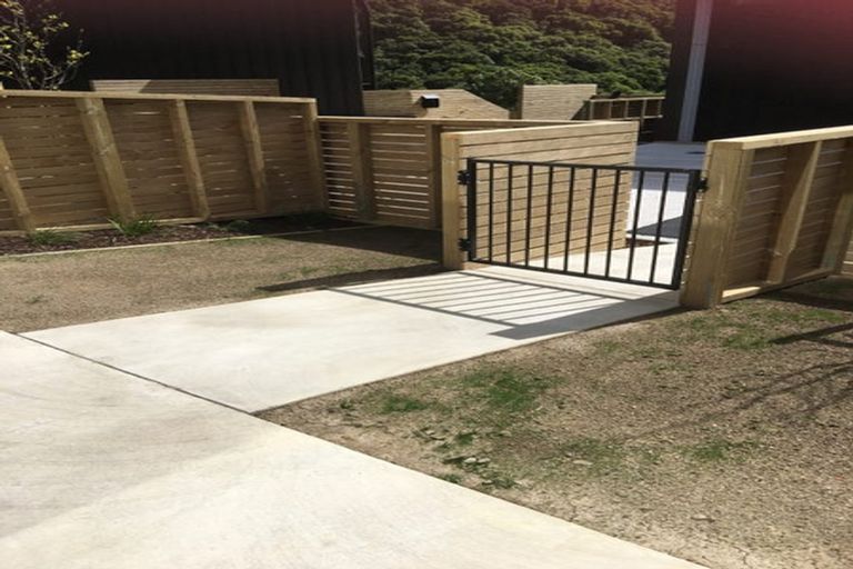 Photo of property in 24 Rua Kai Way, Brooklyn, Wellington, 6021