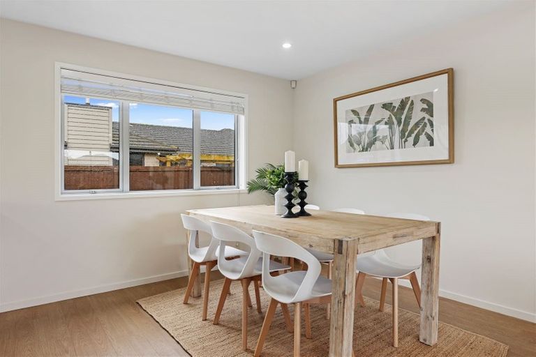 Photo of property in 6 Handley Crescent, Wigram, Christchurch, 8042