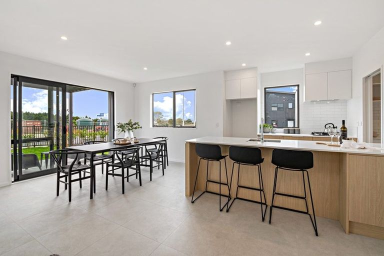 Photo of property in 10 Otereti Street, Flat Bush, Auckland, 2019