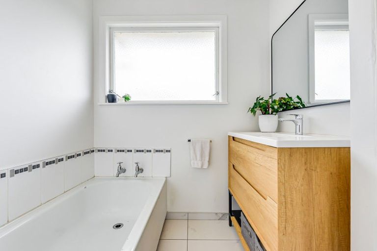 Photo of property in 31 Betley Crescent, Fairview Downs, Hamilton, 3214