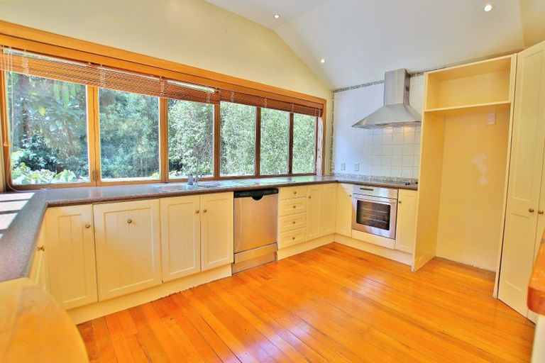 Photo of property in 182 Woodlands Park Road, Titirangi, Auckland, 0604