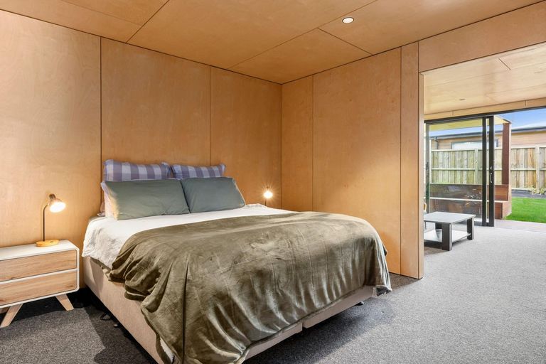 Photo of property in 41 Mount Linton Avenue, Wanaka, 9305