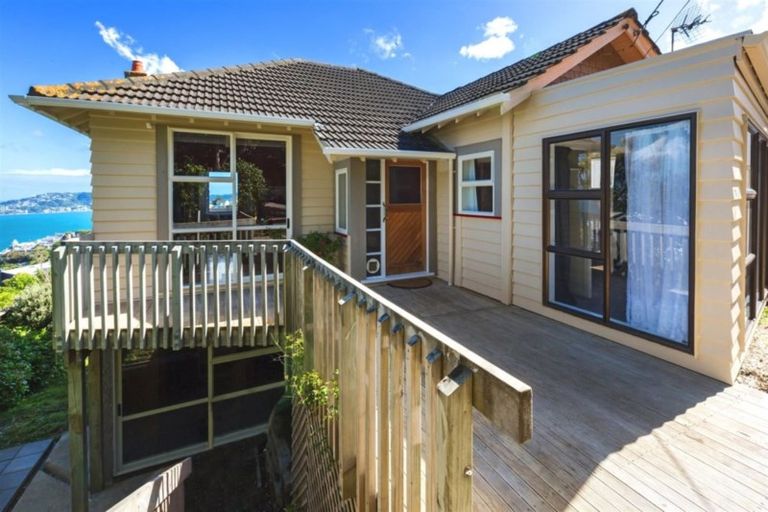 Photo of property in 134 Cashmere Avenue, Khandallah, Wellington, 6035