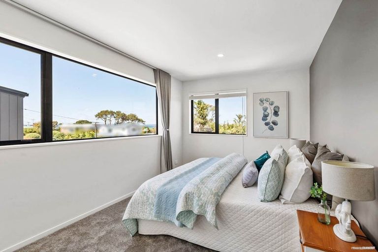 Photo of property in 8a Ringwood Street, Torbay, Auckland, 0630