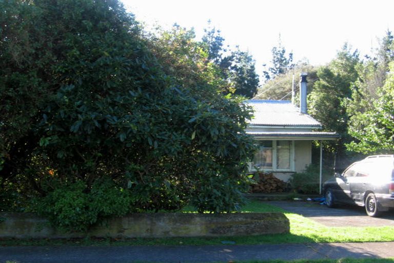 Photo of property in 37 Hewitts Road, Linton, Palmerston North, 4472
