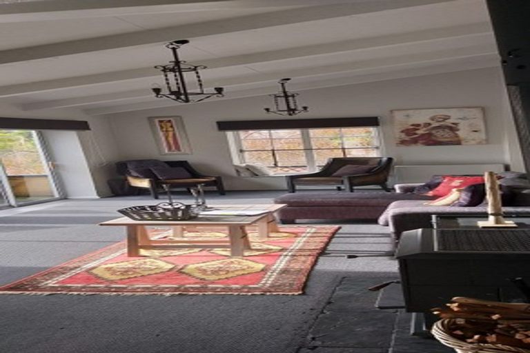 Photo of property in 35 Tremaine Avenue, Two Mile Bay, Taupo, 3330