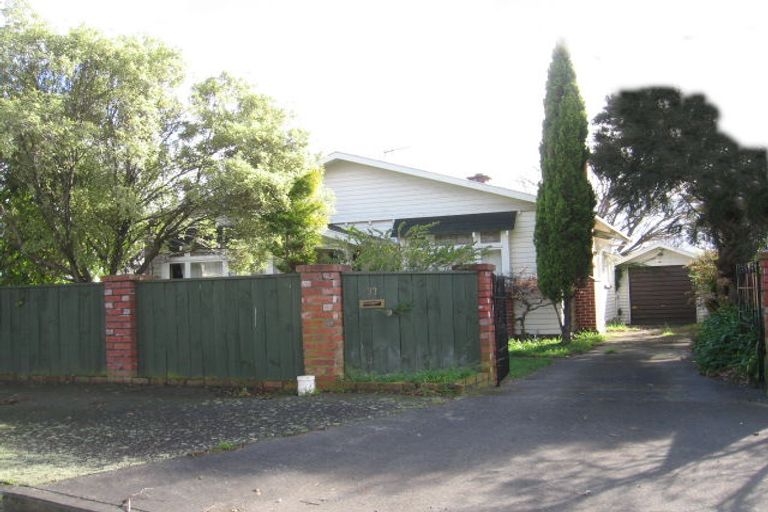 Photo of property in 37 Florence Avenue, Palmerston North, 4414