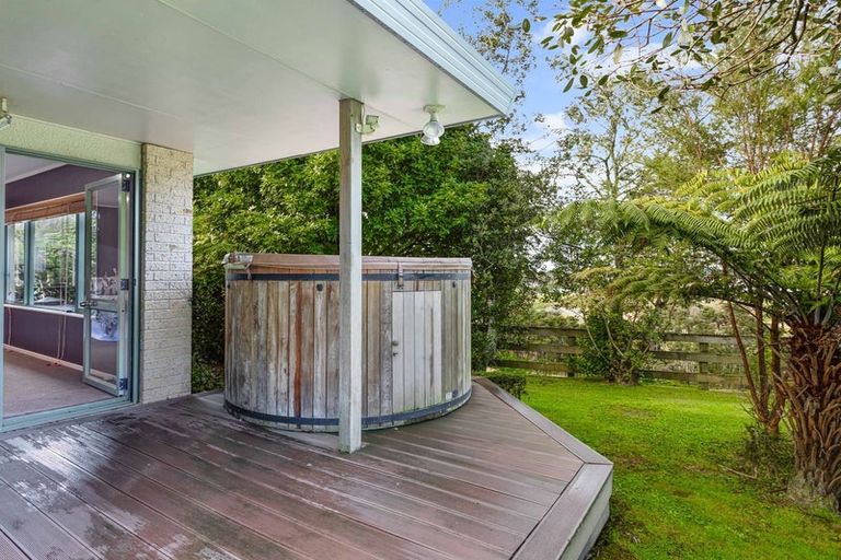Photo of property in 1/199 Birdwood Road, Massey, Auckland, 0614