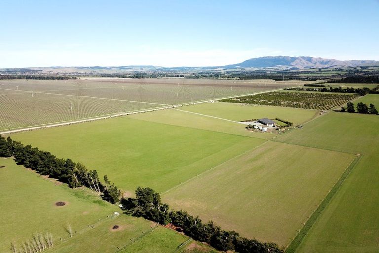 Photo of property in 136 Purchas Road, Glasnevin, Amberley, 7482