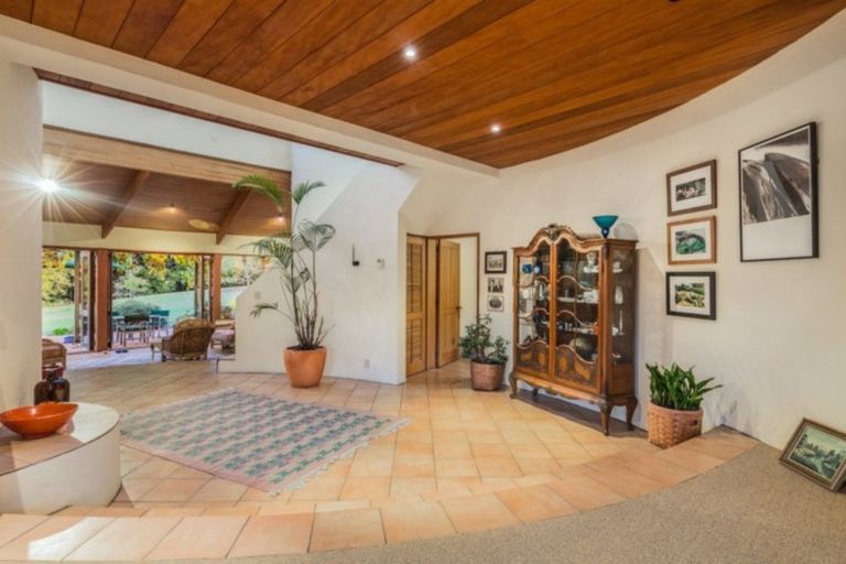 Photo of property in 112 Potts Road, Whitford, Howick, 2571