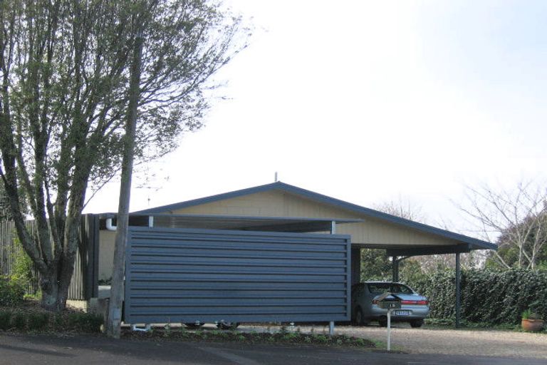 Photo of property in 18 Callard Place, Riverlea, Hamilton, 3216