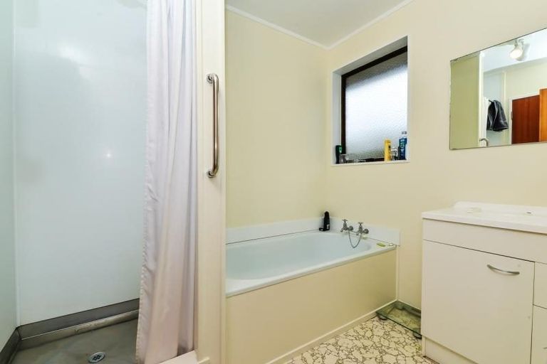 Photo of property in 12 Amber Lane, Melville, Hamilton, 3206