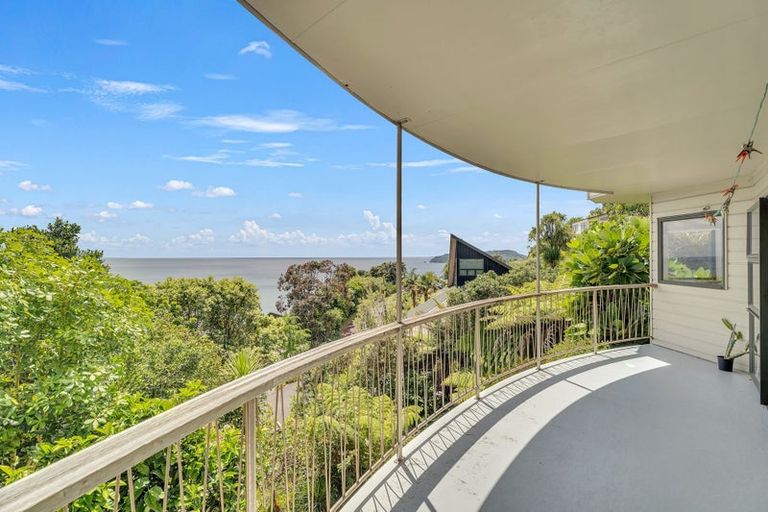 Photo of property in 52 Motuhoa Road, Tairua, 3508