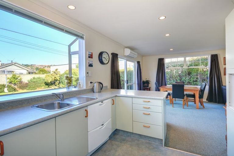 Photo of property in 11 Hargest Crescent, Saint Kilda, Dunedin, 9012