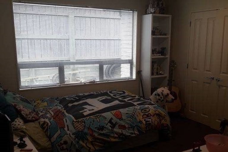 Photo of property in 3 Aotea Drive, Aotea, Porirua, 5024