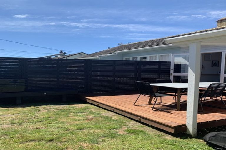 Photo of property in 14 Leveson Street, Strathmore Park, Wellington, 6022