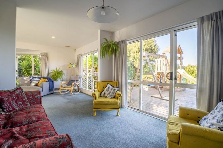 Photo of property in 7 Padstow Place, Camborne, Porirua, 5026