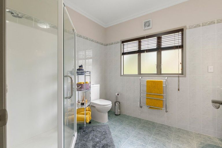 Photo of property in 176b Heta Road, Highlands Park, New Plymouth, 4312