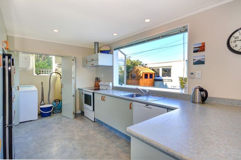 Photo of property in 11 Hargest Crescent, Saint Kilda, Dunedin, 9012