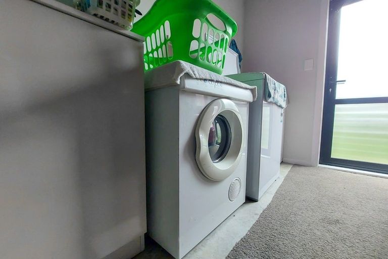 Photo of property in 22 Ridgedale Crescent, Flagstaff, Hamilton, 3210