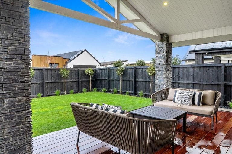 Photo of property in 21 Finstock Way, Rolleston, 7614