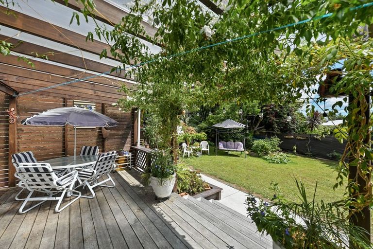 Photo of property in 100 Macfarlane Street, Hamilton East, Hamilton, 3216