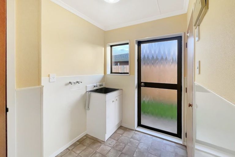 Photo of property in 4 Edgecombe Court, Roslyn, Palmerston North, 4414