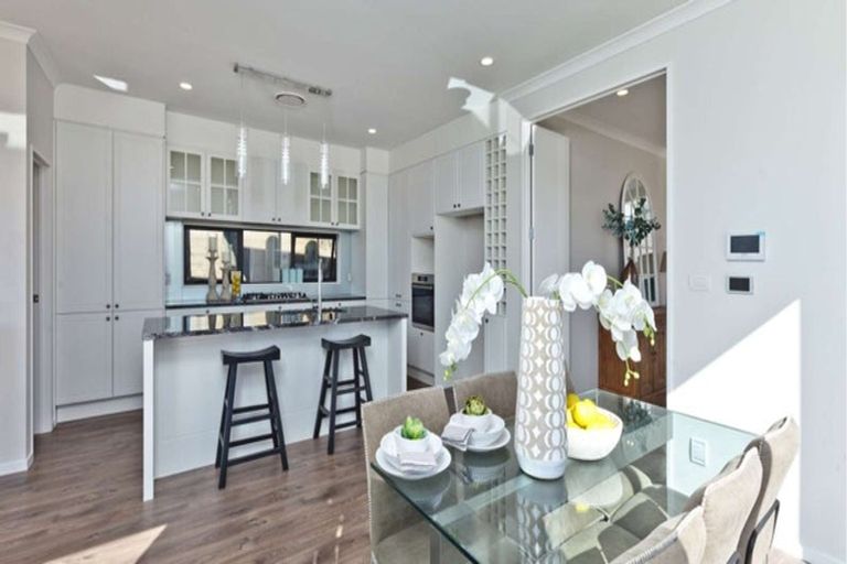 Photo of property in 33 Cilliers Drive, Silverdale, 0932