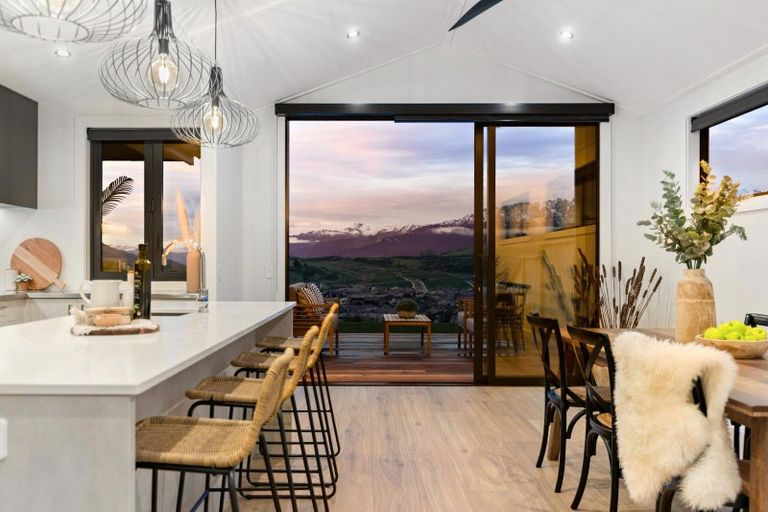 Photo of property in 125 Spur Ridge Rise, Jacks Point, 9371