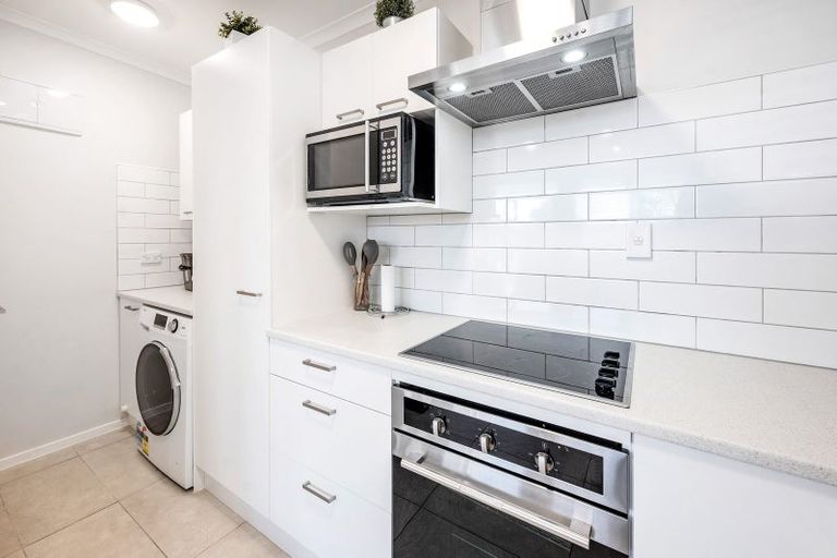 Photo of property in 6/1410 Hinemoa Street, Rotorua, 3010