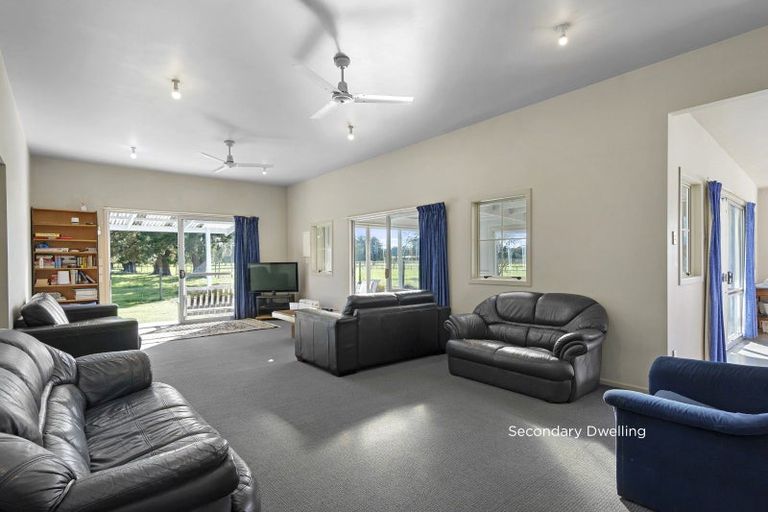 Photo of property in 602 Yaldhurst Road, Yaldhurst, Christchurch, 7676