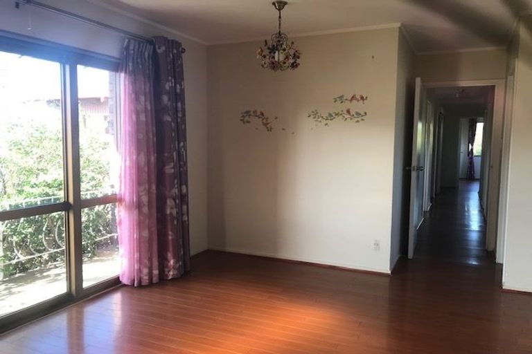 Photo of property in 1 Wisteria Way, Mairangi Bay, Auckland, 0630