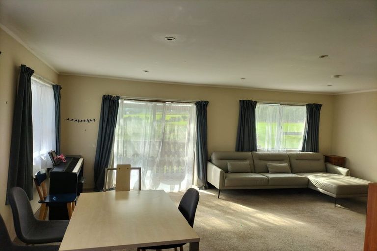 Photo of property in 1/47 Majesty Place, Half Moon Bay, Auckland, 2012