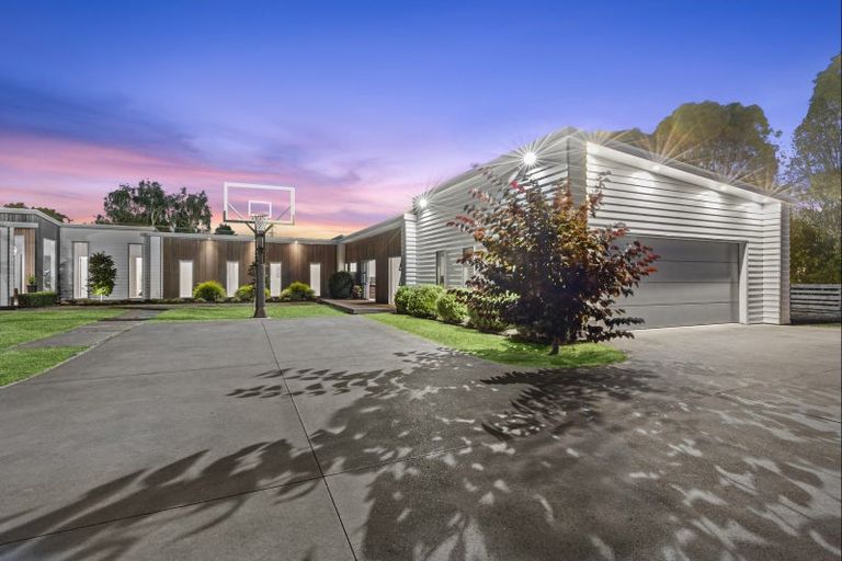 Photo of property in 1 Alan Livingston Drive, Cambridge, 3434