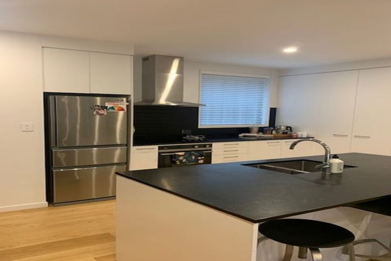 Photo of property in 16 Rua Kai Way, Brooklyn, Wellington, 6021