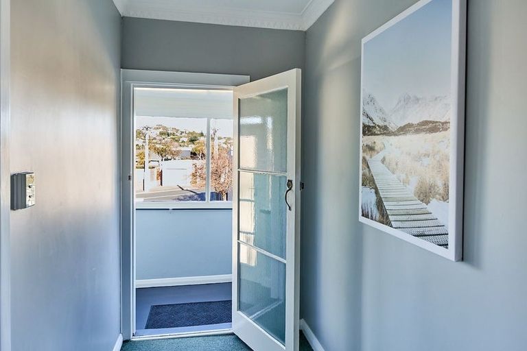 Photo of property in 10 Helen Street, Brooklyn, Wellington, 6021