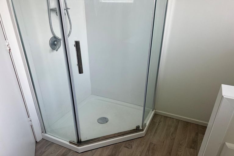 Photo of property in 71a Great South Road, Manurewa, Auckland, 2102