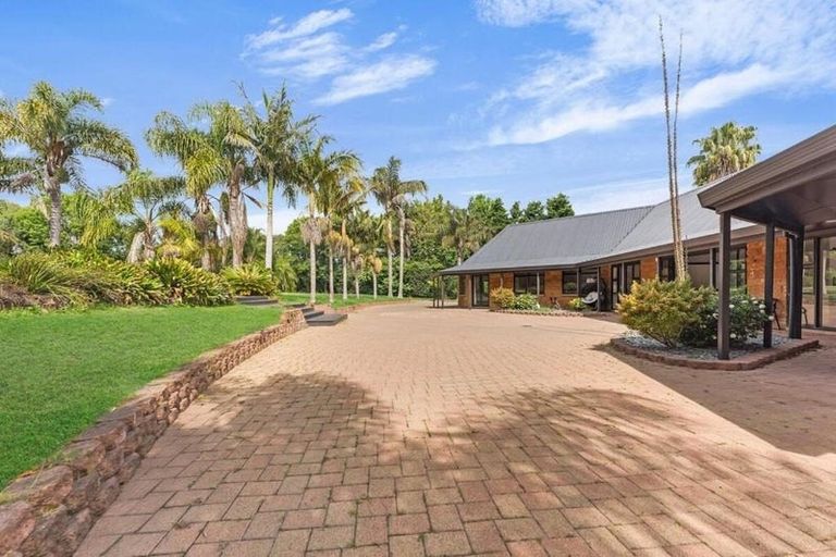 Photo of property in 92a Ranfurly Road, Alfriston, Auckland, 2105