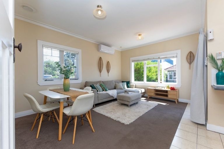 Photo of property in 379b West Coast Road, Glen Eden, Auckland, 0602